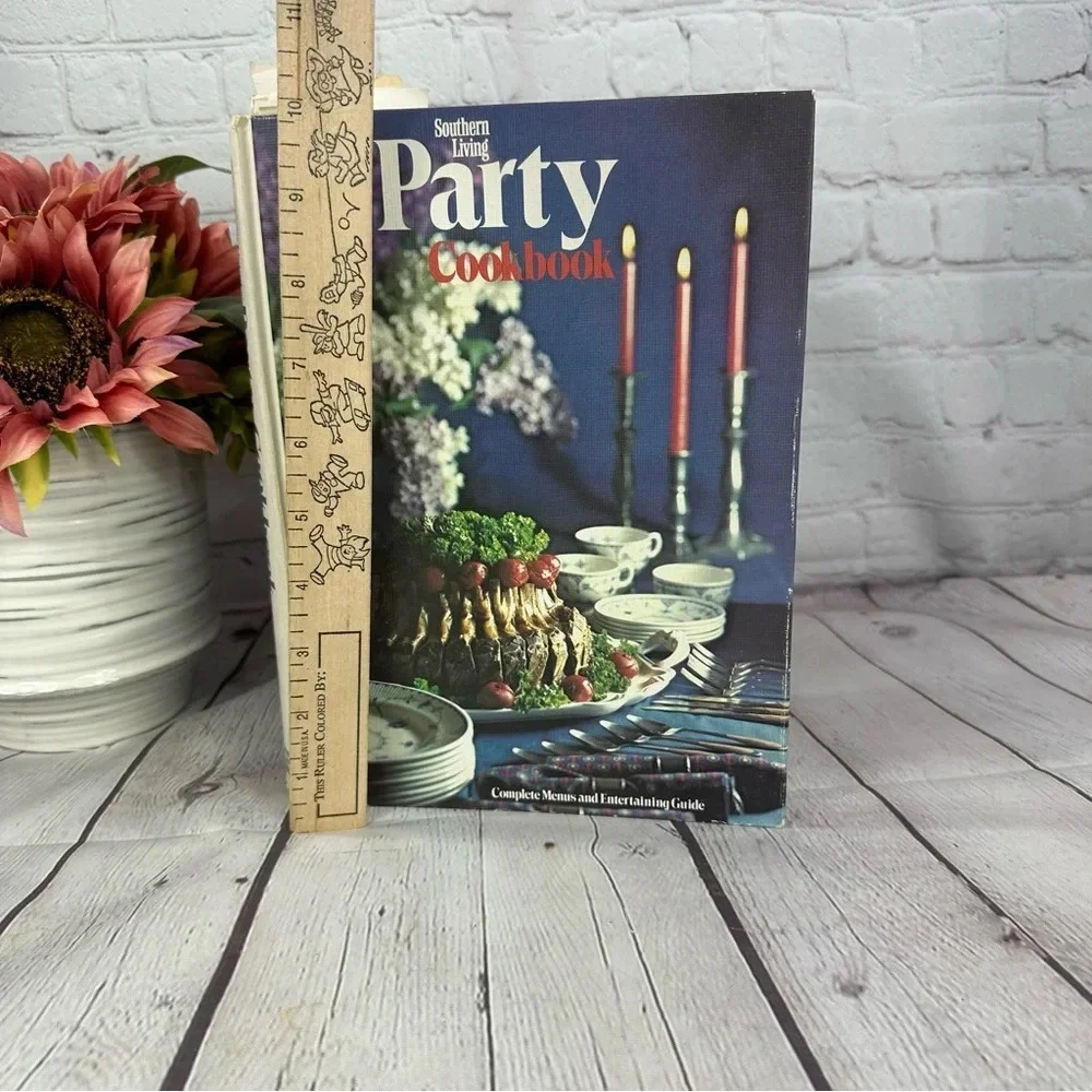 vintags southern living party cookbook 1972 first printing